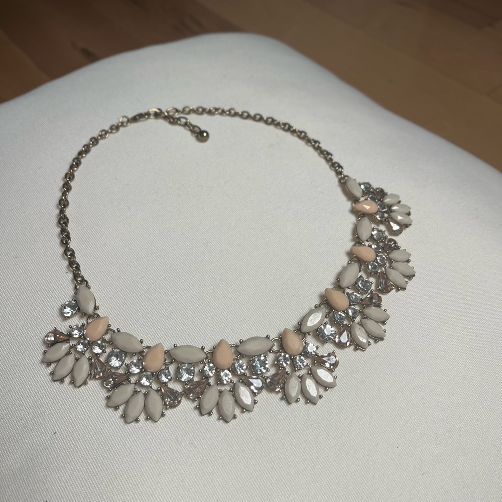 Elegant Neutral Statement Necklace